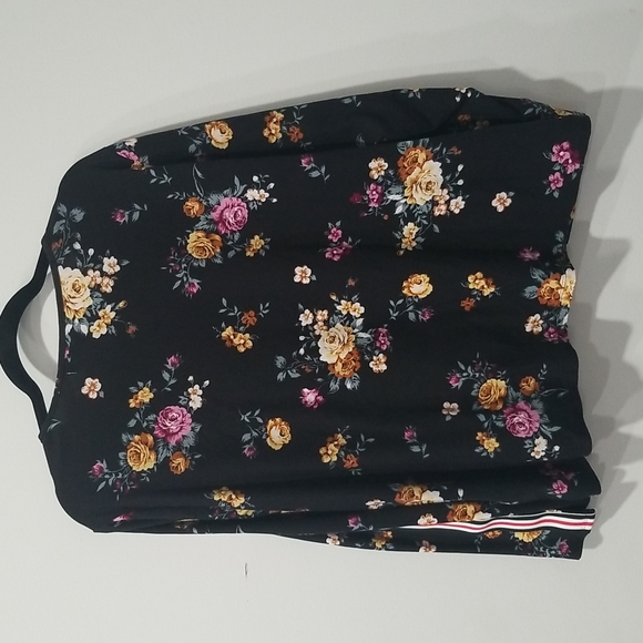 Eye Candy Long Sleeve Floral Sports T-Shirt, Sz 3X - Picture 5 of 6